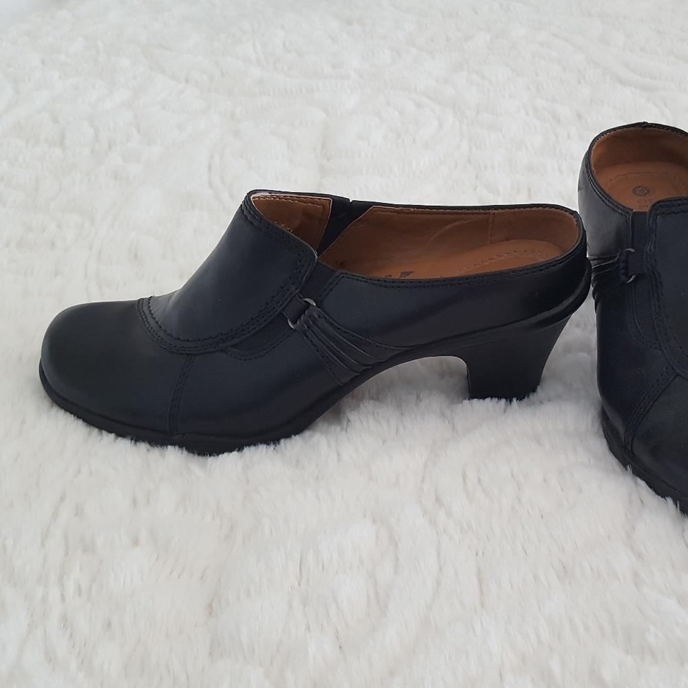 Earth Spirit Classics Clogs Size 7 1/2 Leather